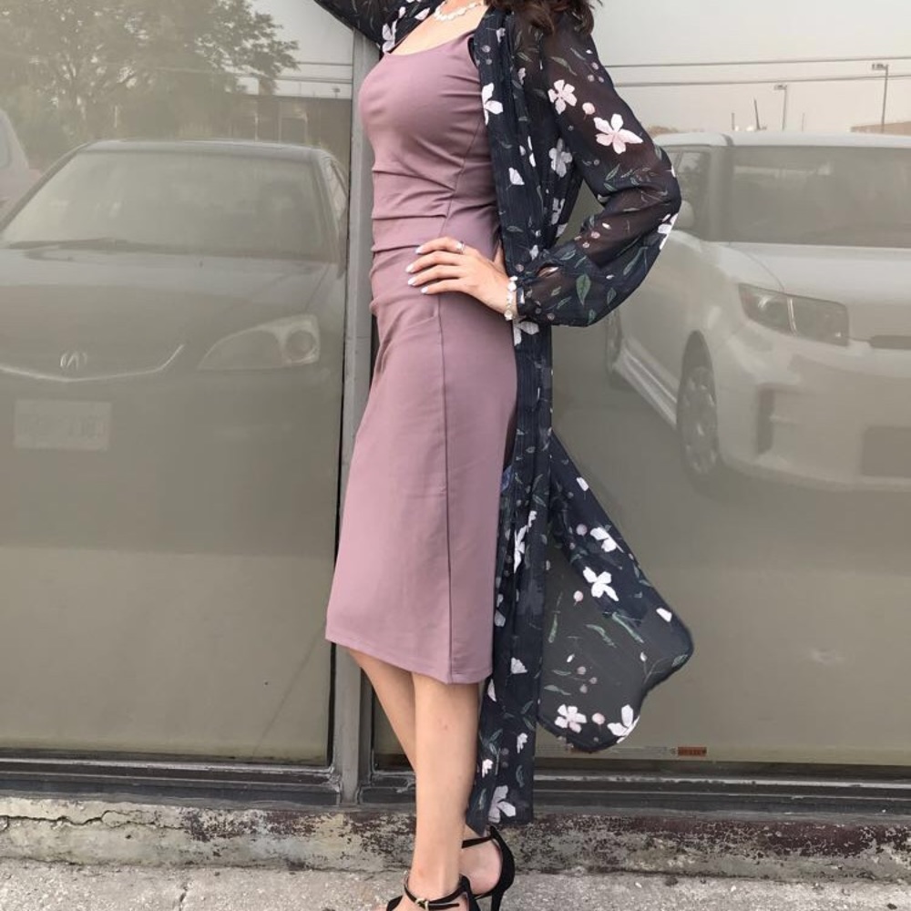 Dress - Picture 3 of 3